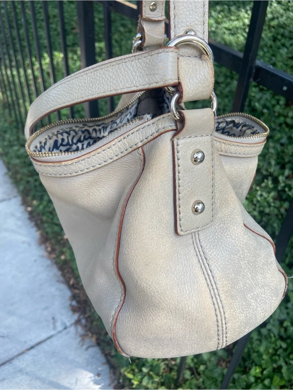 Vntg Kate Spade Cream shabby chic purse